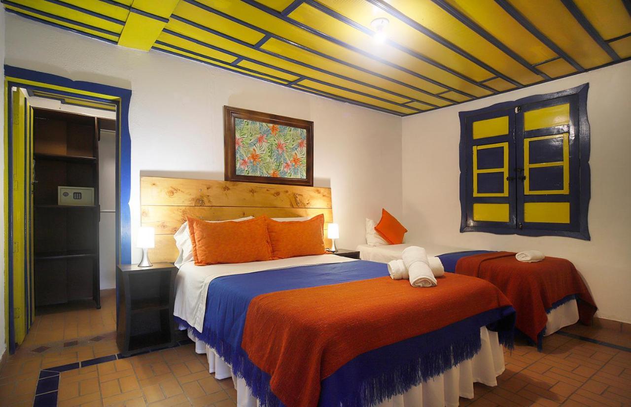 El Rancho De Hotel 3*