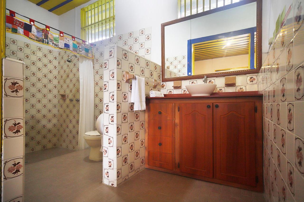 El Rancho De 3*
