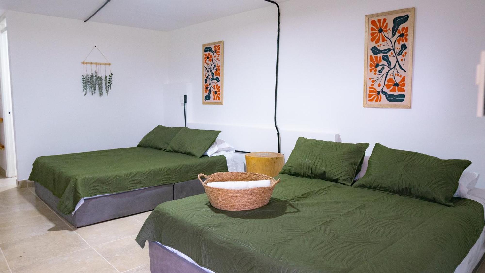 Hotel El Rancho De 3*
